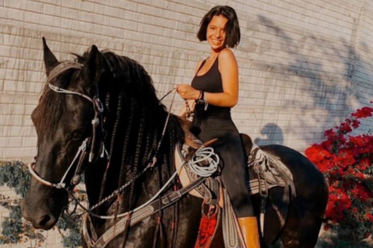 Ángela Aguilar empezó su carrera artística a los 9 años Acompañada de su papá, Pepe Aguilar - Créditos: Instagram: Ángela Aguilar