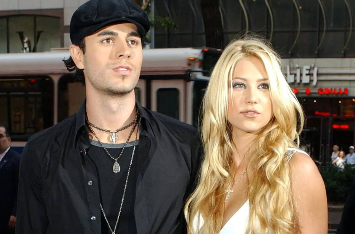 Anna Kournikova hace una inesperada aparición en el concierto de Enrique Iglesias y Ricky Martin