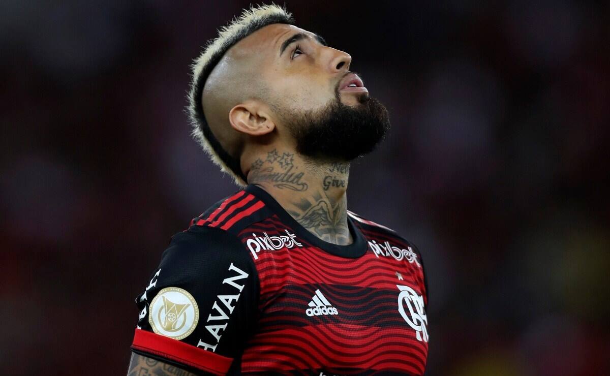 El volante chileno ha visto caerse a piso su tasación de mercado.