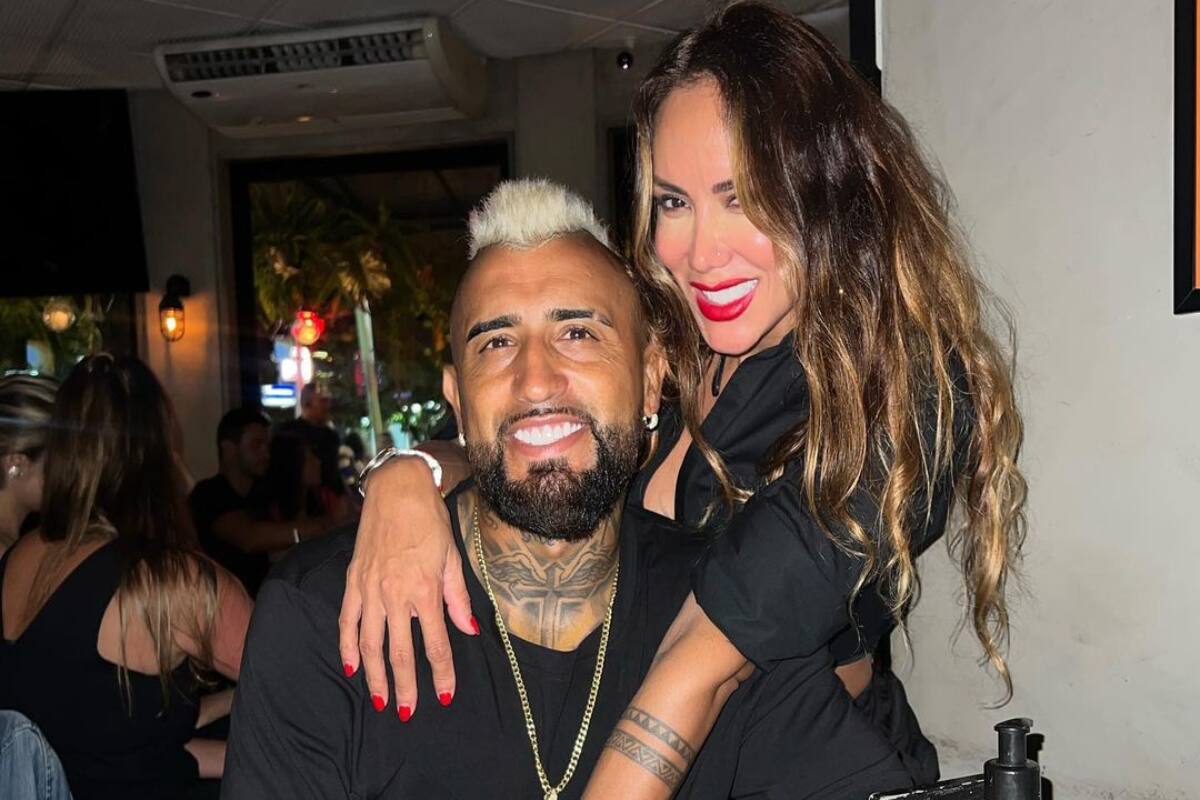la modelo disfrutó junto a su pareja en la fiesta de Año Nuevo.
