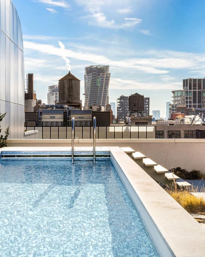 New York Post compartió más detalles y fotografías del lujoso penthouse que Bad Bunny y Kendall Jenner comparten desde que están juntos.