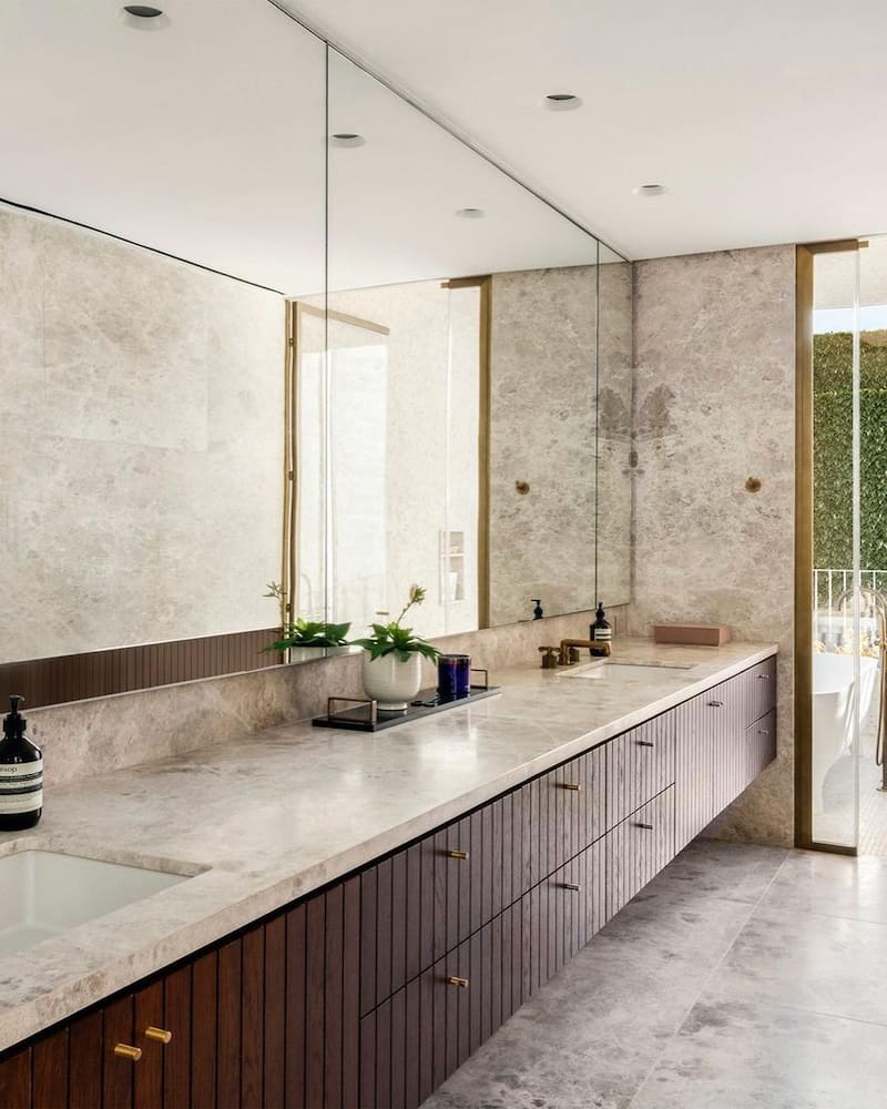 New York Post compartió más detalles y fotografías del lujoso penthouse que Bad Bunny y Kendall Jenner comparten desde que están juntos.