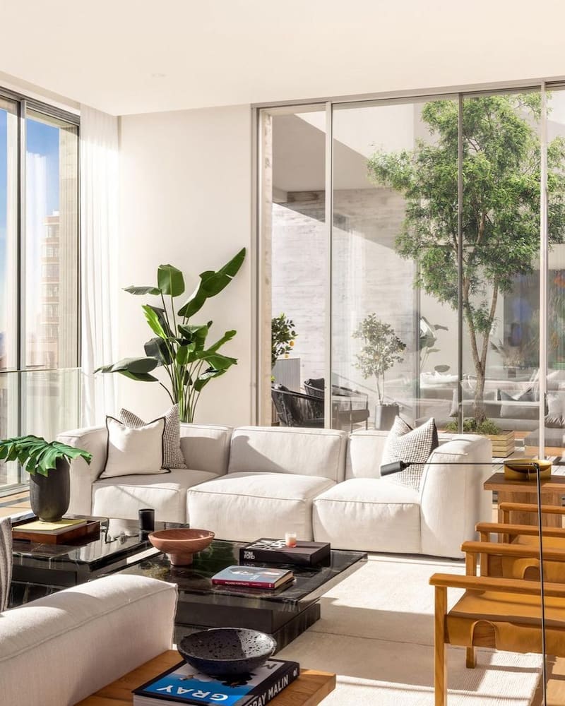 New York Post compartió más detalles y fotografías del lujoso penthouse que Bad Bunny y Kendall Jenner comparten desde que están juntos.