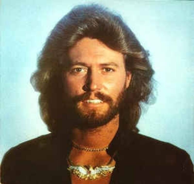 Barry Gibb El cantante de Bee Gees cumple 75 años y aún le escribe temas a sus hermanos muertos - Créditos: Foto de archivo