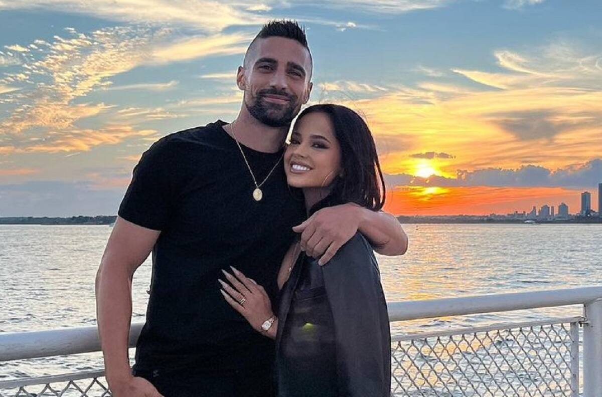 Acusan infidelidad de novio de Becky G a tan solo meses de pedirle matrimonio