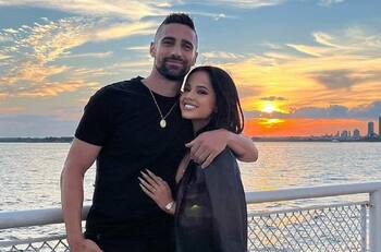 Acusan infidelidad de novio de Becky G a tan solo meses de pedirle matrimonio