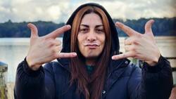 “El pelo crece”: Botota Fox sorprende con radical cambio de look