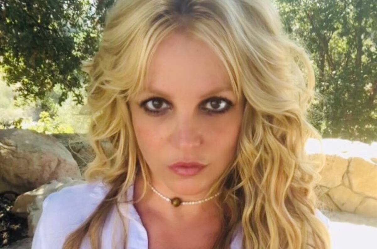 Britney Spears comparte profundos mensajes y las postales de sus vacaciones en Instagram: "Si defenderse quema un puente, tengo fósforos"