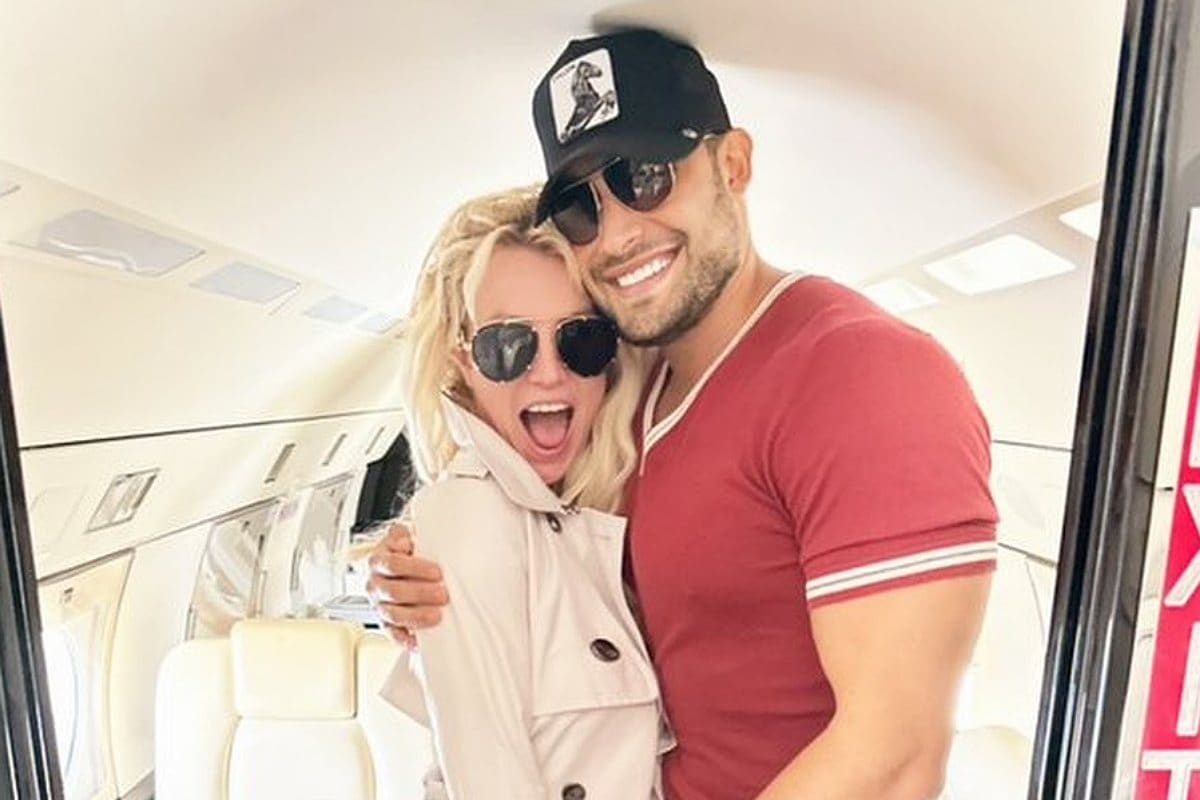 La cantante se estaría divorciando de Sam Ashgari.