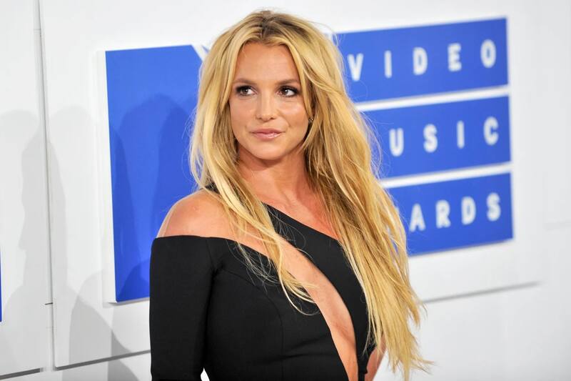La cantante de 41 años da de pensión a sus hijos 40 mil dólares. Créditos: Twitter