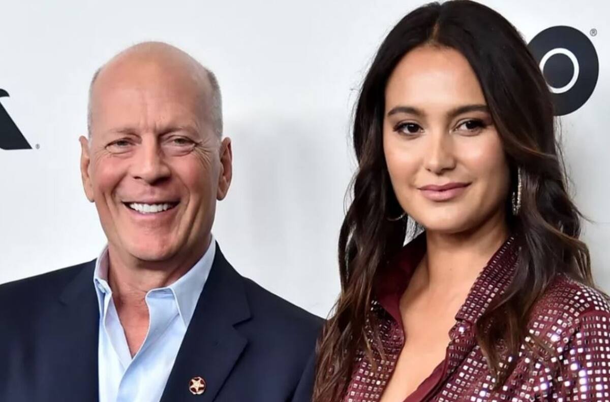 Esposa de Bruce Willis desmiente que Demi Moore se mudó con ellos para cuidar del actor