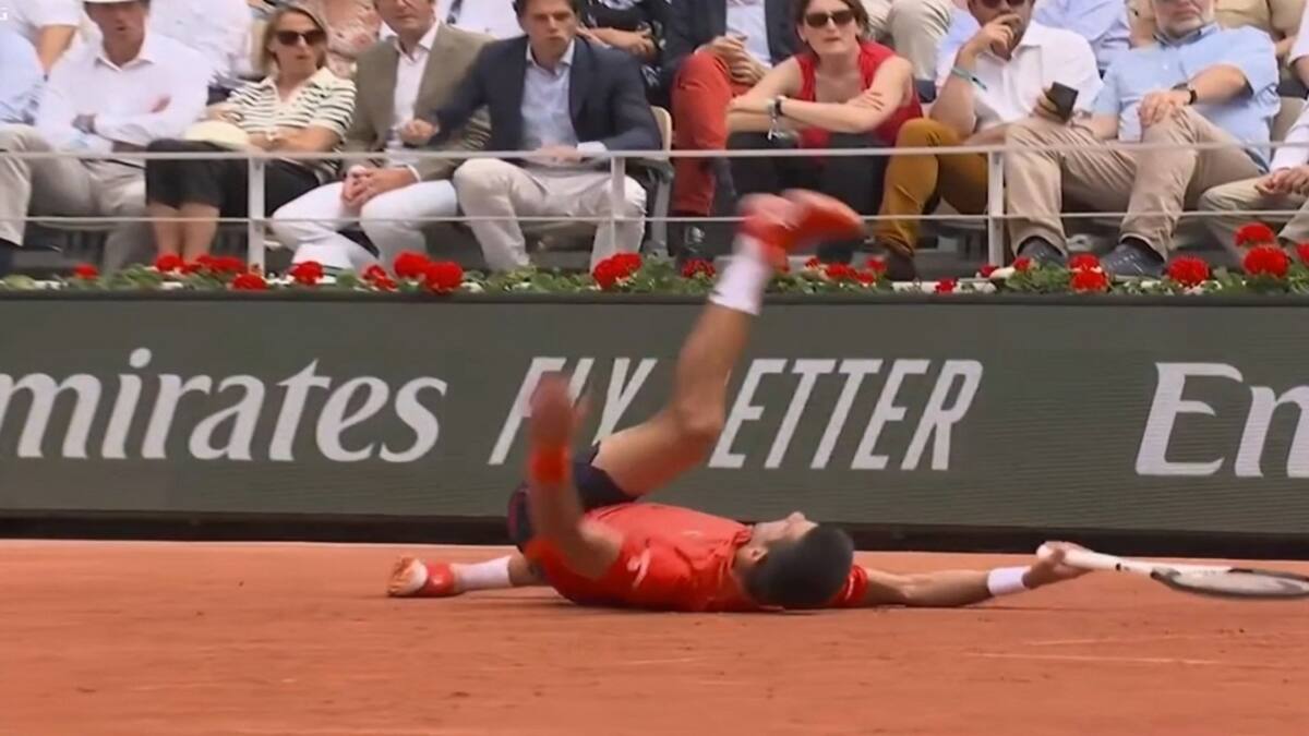 VIDEO | La fea caída que sufrió Novak Djokovic en la final de Roland Garros