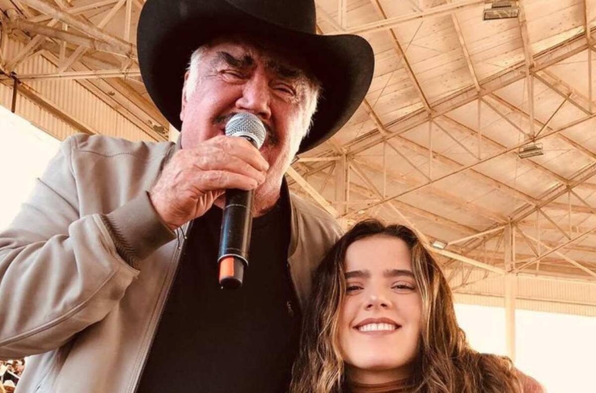 Camila Fernández no pierde la esperanza de que Vicente Fernández se recupere