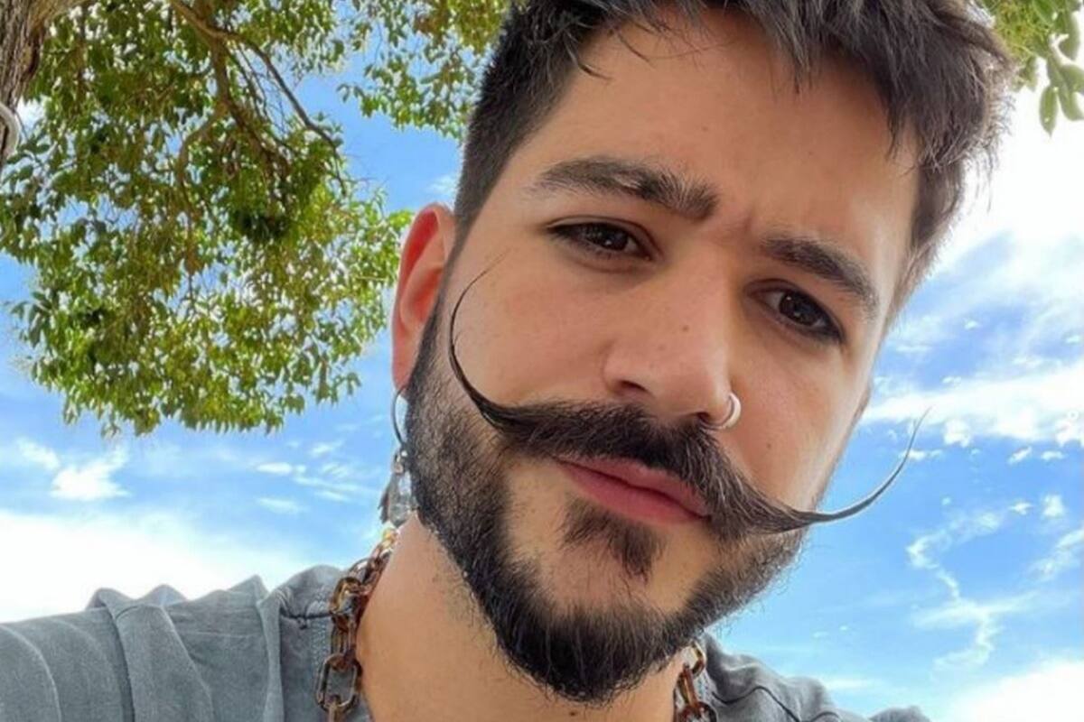 Camilo El cantante colombiano anunció que está libre de covid-19 y podrá seguir con su gira "De adentro pa' afuera" - Créditos: Instagram @camilo