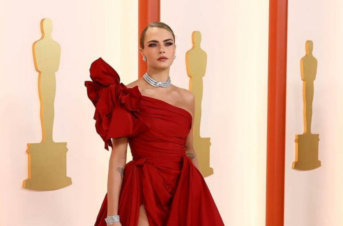 Premios Oscar 2023: Cara Delevingne se viraliza al copiarle el vestido a Angelina Jolie