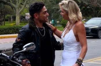 ¿La primera pareja? Carla Ochoa y Etienne Bobenrieth protagonizaron intenso coqueteo en El Internado