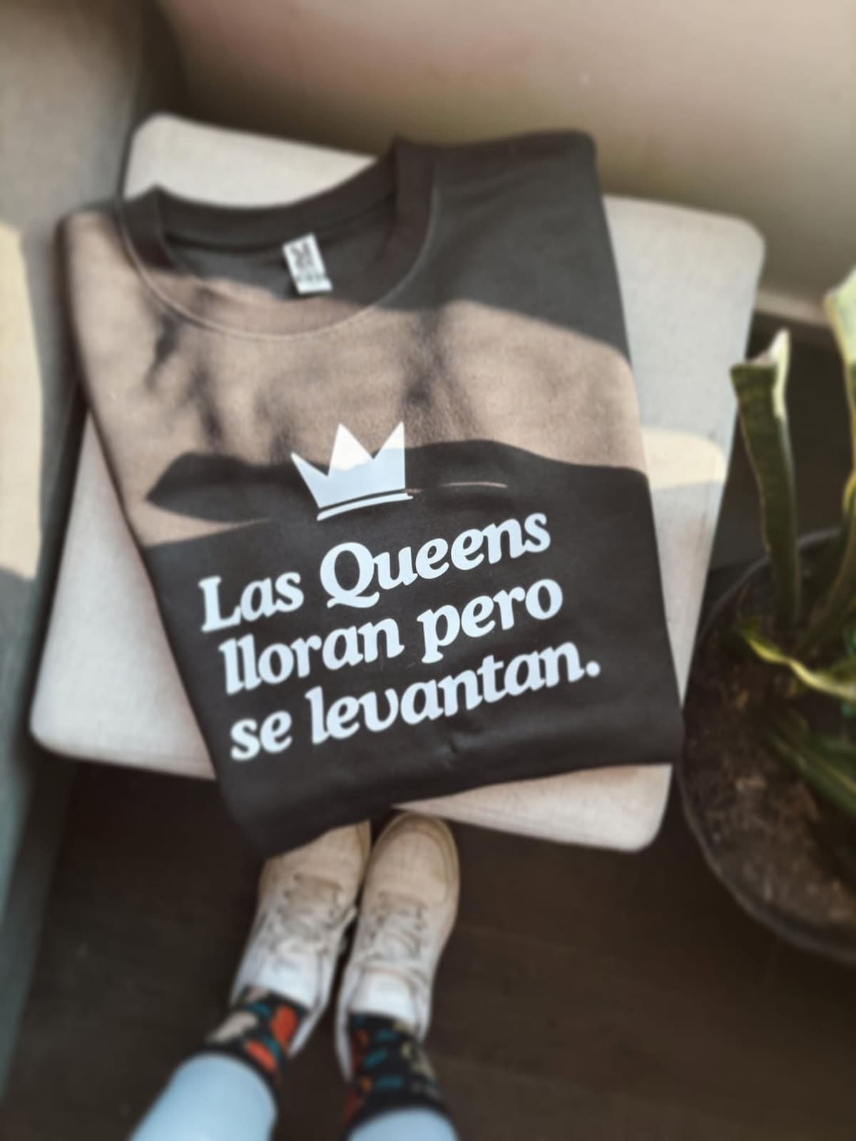 Vende productos con sus frases. Foto: Instagram.