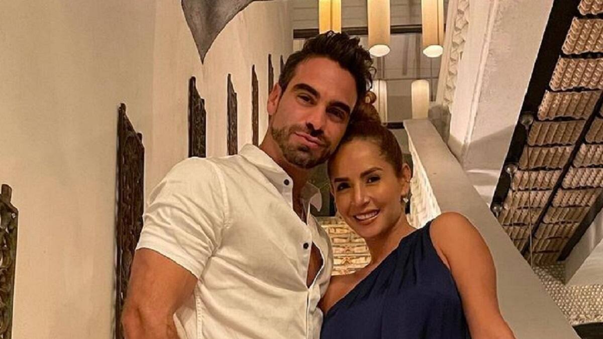 Carmen Villalobos y Frederik Oldenburg celebran su amor mandándose coquetos videos
