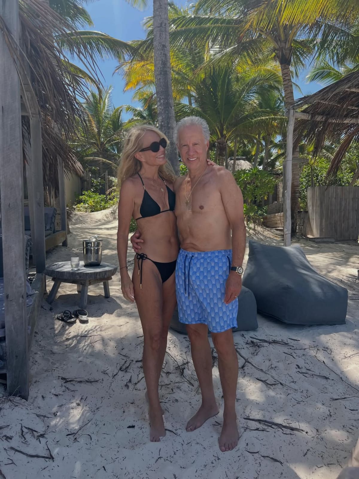 En las playas de México. Foto: Instagram @ceciliabolocco.