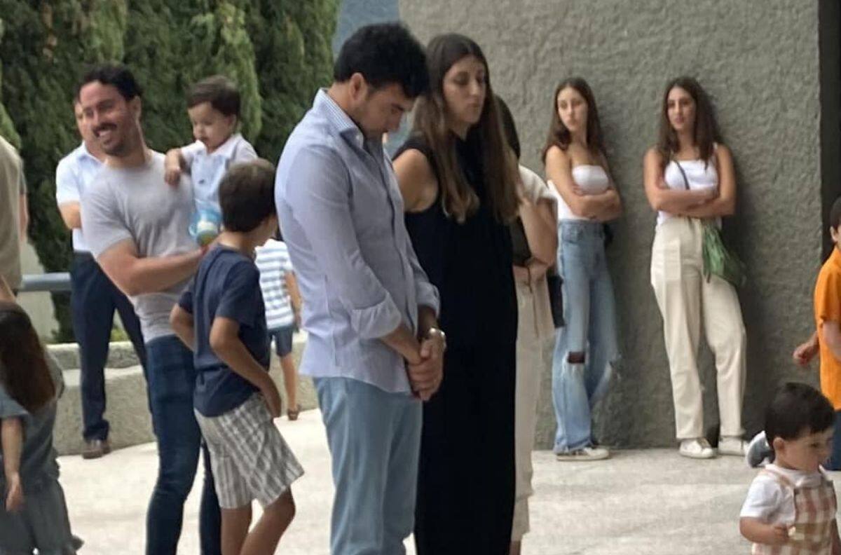 Checo Pérez es visto en misa: seguidor respetó momento de creencia del piloto mexicano