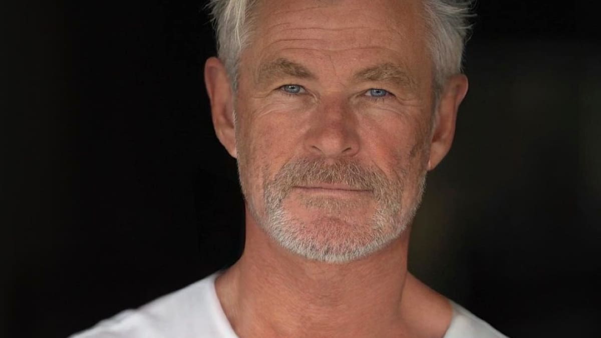 Chris Hemsworth sube curiosas fotos en su Instagram de cómo luciría a los 85 años