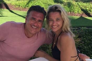 Claudia Schmitd aclara el motivo para regresar a Chile sin su marido, John Bodgan