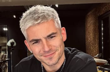 Claudio Castellón y el éxito de las teleseries de Mega: “La gente quiere ver ficción, buscan reírse, pasarlo bien e identificarse con historias”