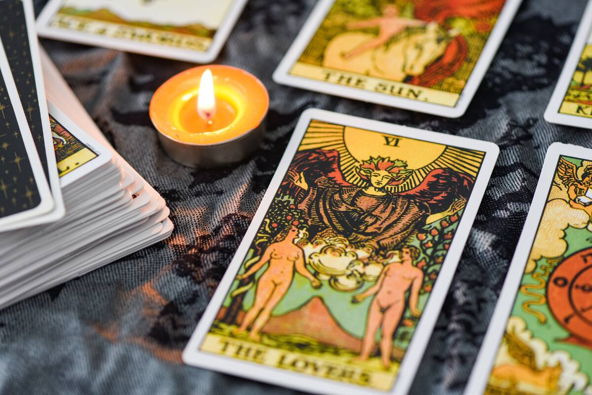 Consejos del Tarot Descubre aquí cuáles son los consejos del Tarot para este sábado. - Créditos: Poring Studio