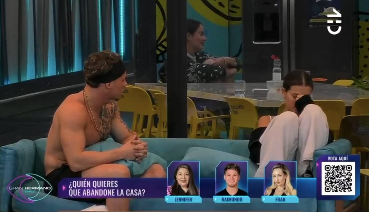 Constanza Capelli y Raimundo Cerda mantuvieron una tensa conversación. Foto: CHV.