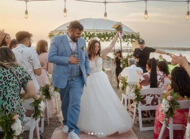 Coronel Valverde y Kiki Proust se casaron en Arica. Créditos: Instagram