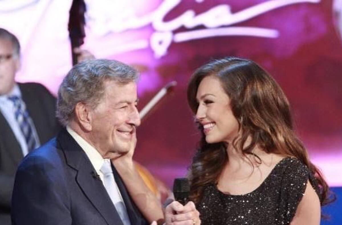 "Todas las bendiciones, salud y felicidad": Thalia saludó a su amigo Tony Bennet por su cumpleaños 95