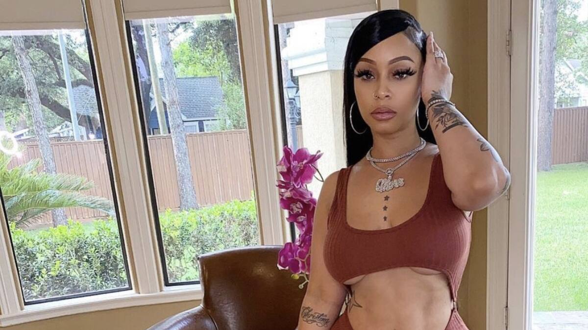 Miss Mercedes Morr, modelo e influencer, fue hallada muerta en su departamento