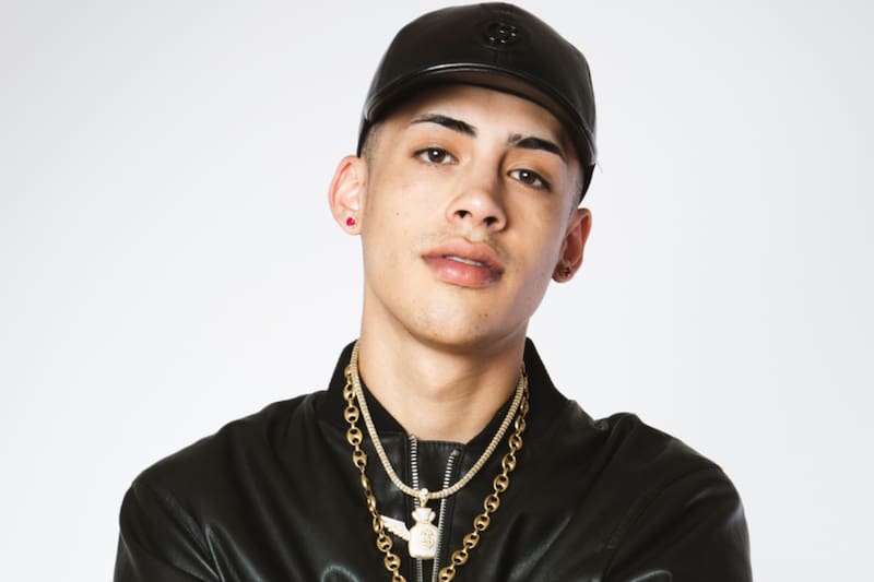 Cris Mj donó cinco casas a familias afectadas por los recientes incendios forestales, además de un aporte monetario que hizo totalmente en privado.