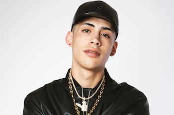 Cris Mj donó cinco casas para daminificados de los incendios forestales