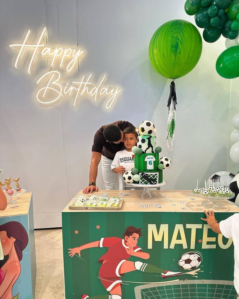 El futbolista protagonizó un tierno momento en el cumpleaños de sus mellizos Eva y Mateo