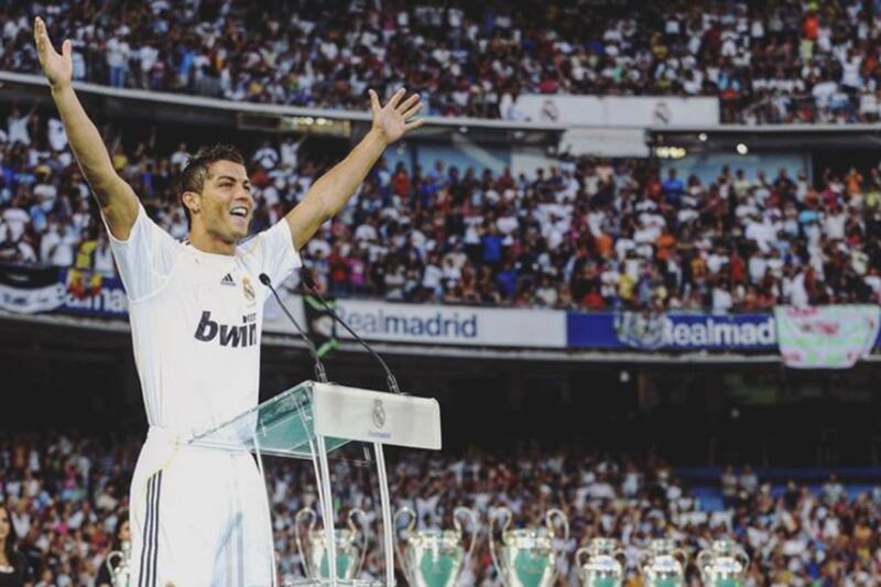 fue presentado en el Real Madrid el 6 de julio de 2009