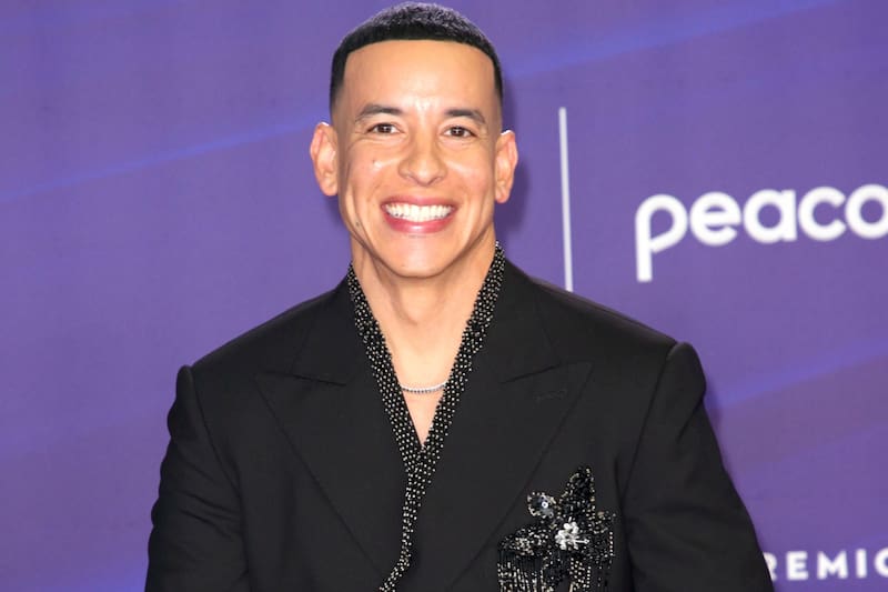 El artista está siendo demandado por millonaria estafa en Chile.