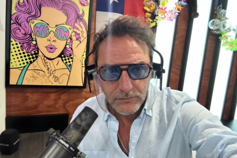 El animador salió de Radio Activa.