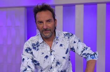 Daniel Fuenzalida ofrece disculpas tras decir que Axé Bahía está hecho “corneta”