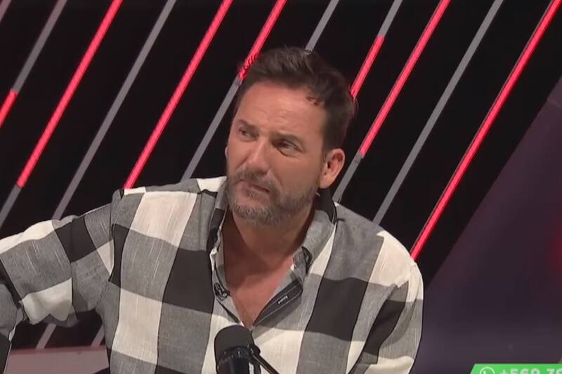 Daniel Fuenzalida no podía creer que Julio César Rodríguez había revelado un detalle tan íntimo sobre su cuerpo en "Contigo en la Mañana".