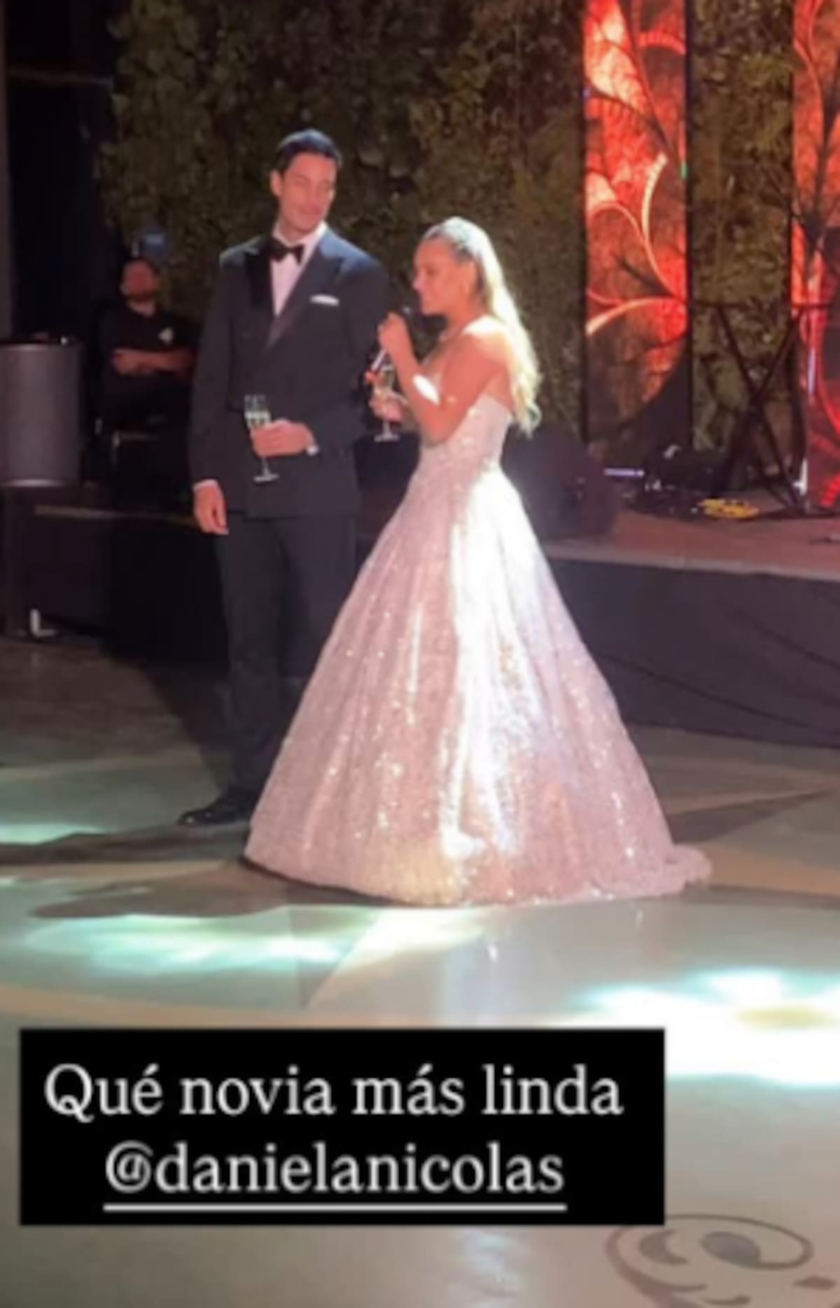 La actriz dio el sí en un pomposo matrimonio.