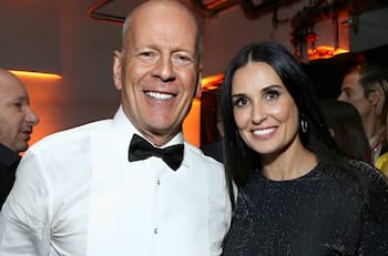 Demi Moore se muda con Bruce Willis y su esposa para cuidar del actor en su demencia