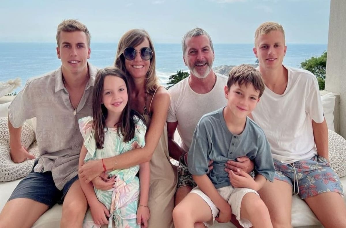 Las tiernas postales de las vacaciones familiares de Diana Bolocco y Cristián Sánchez en Europa