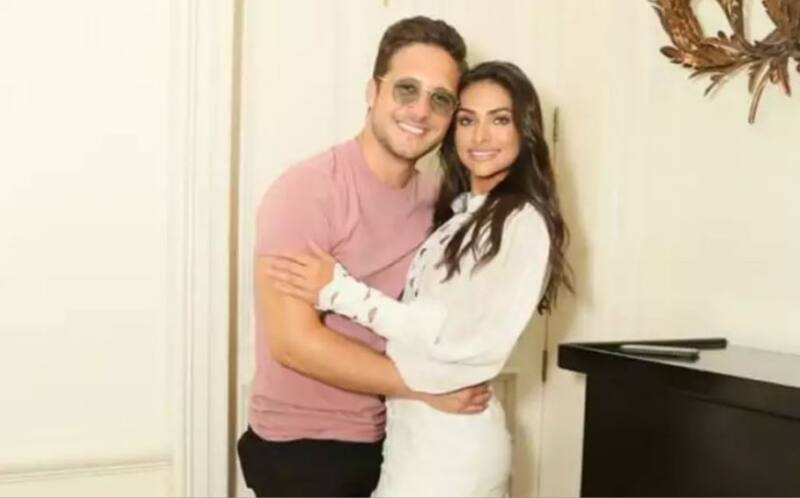 Diego Boneta y Renata Notni La pareja mantiene desde principios de año una relación estable - Créditos: Revista Quién