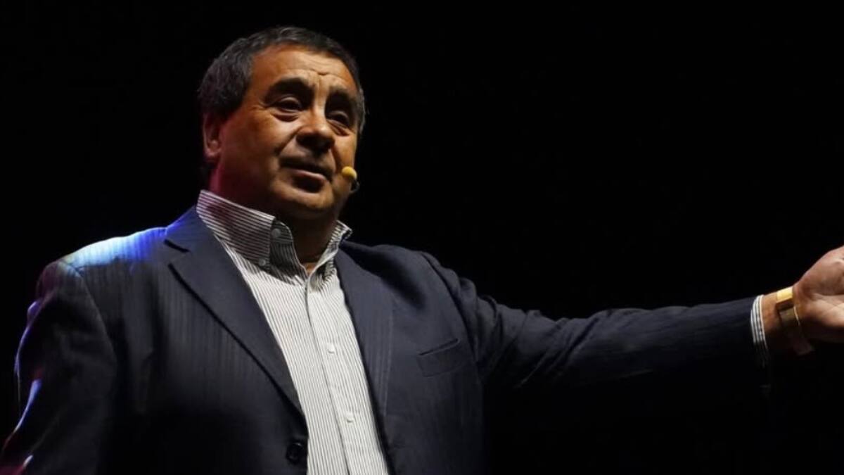 Dino Gordillo alza la voz tras supuesto beso a menor de edad durante festival: su respuesta fue tajante