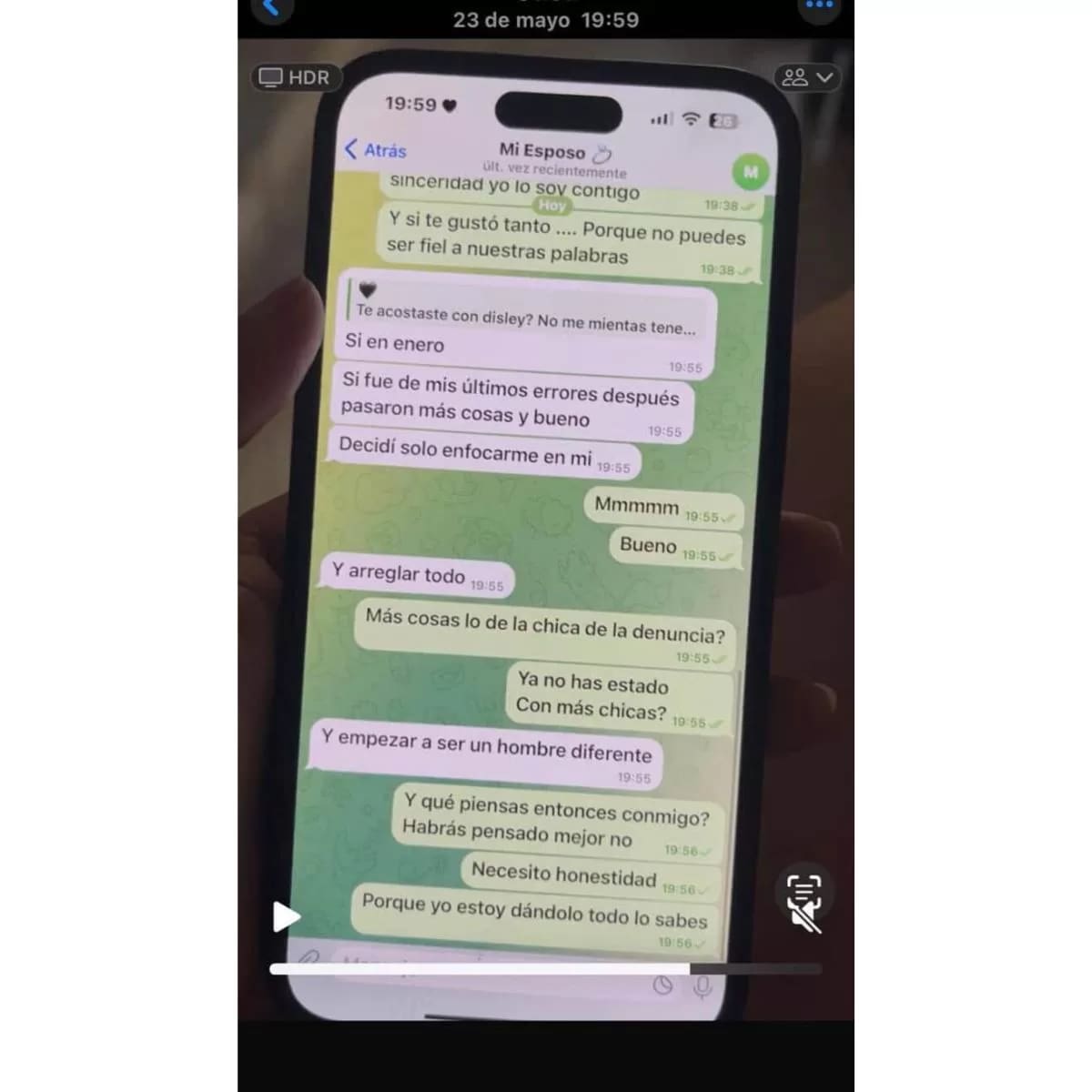 El futbolista catalogó como error la relación de ambos.