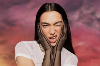 ¿A qué hora es Dua Lipa en Chile? Horarios, apertura de puertas, accesos y todo lo que debes saber