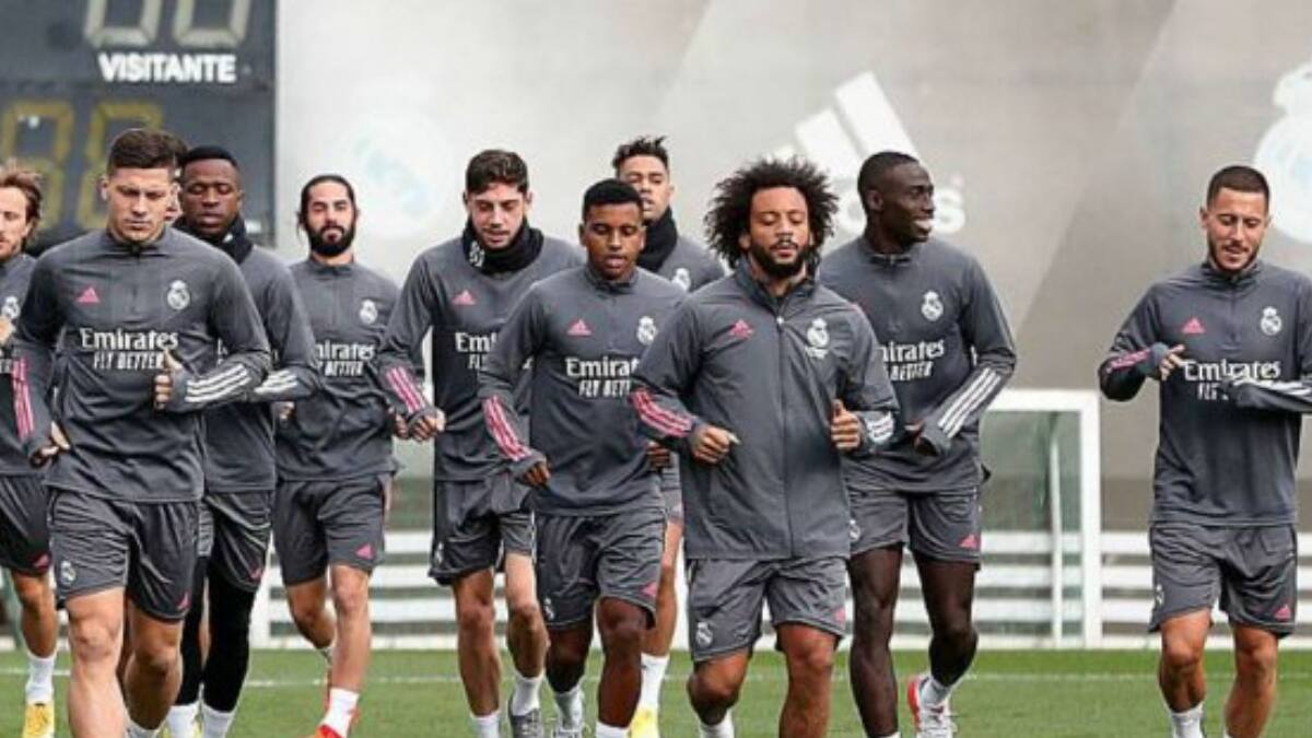 De ser la máxima figura del Real Madrid a retirarse de su selección y no encontrar club en Europa