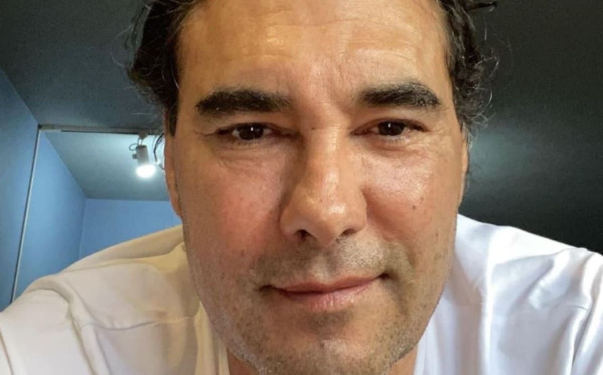 Eduardo Yáñez El actor de 60 años, habló de una de las etapas más difíciles de su vida, relacionada con el consumo excesivo de alcohol - Créditos: Instagram: @eduardoyanezofc