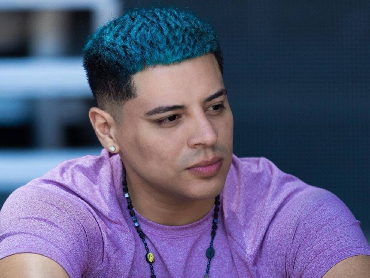 Eduin Caz El cantante de 28 años mostró sus heridas. - Créditos: Instagram